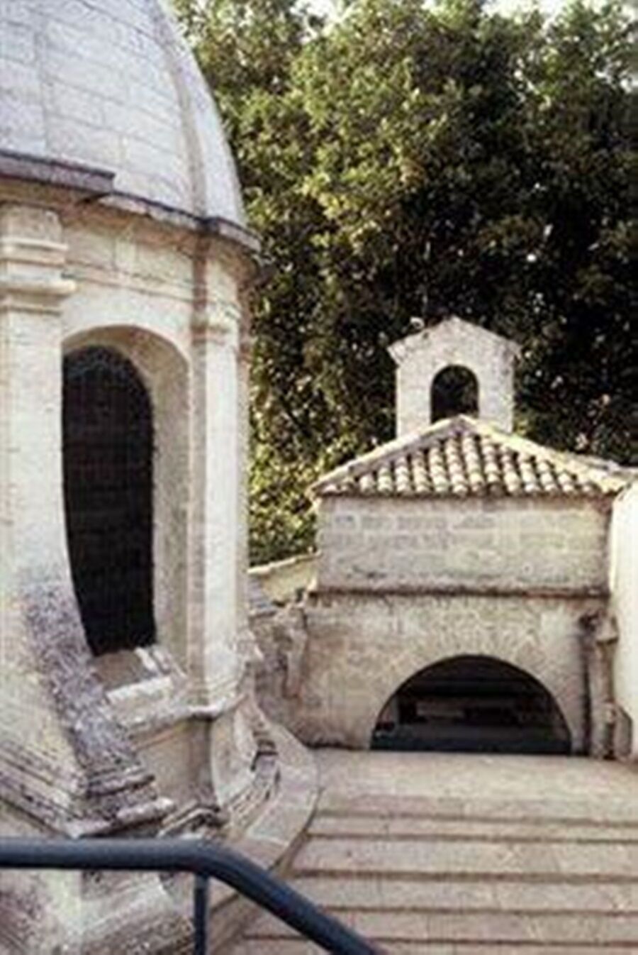 Cloitre Saint Louis Hotel 4*